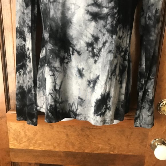 APRLL Black & Gray Tie-Dyed Mock Turtle Long Sleeve Tunic Large - Picture 6 of 13
